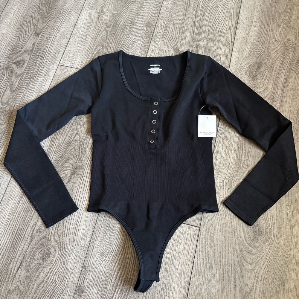 Mango pop Black Long Sleeve Bodysuit